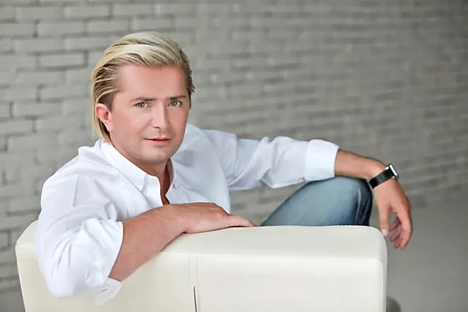 Кондитер Александр Селезнёв