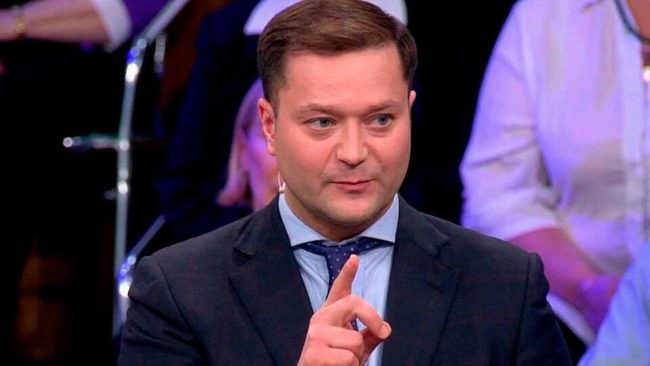 никита исаев