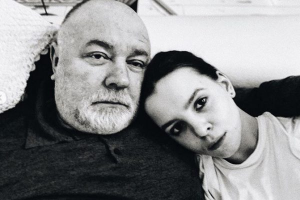 Он любил ее тайно, восхищался и не смел признаться. Выстраданное счастье красавицы - актрисы Евгении Крюковой