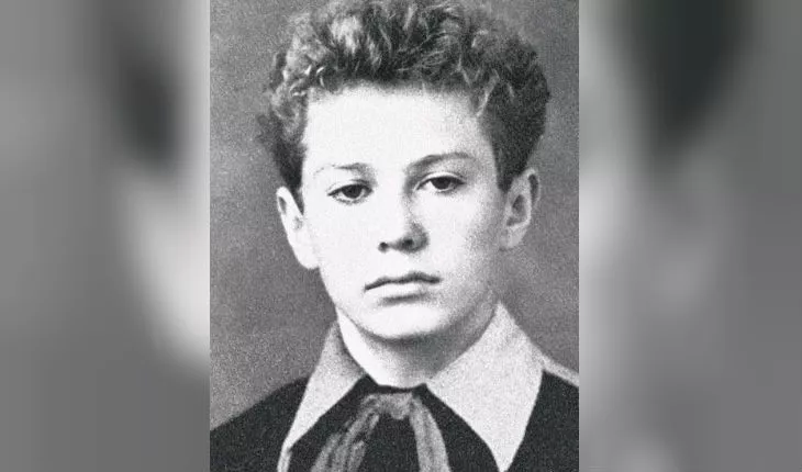 Владимир Жириновский в детстве